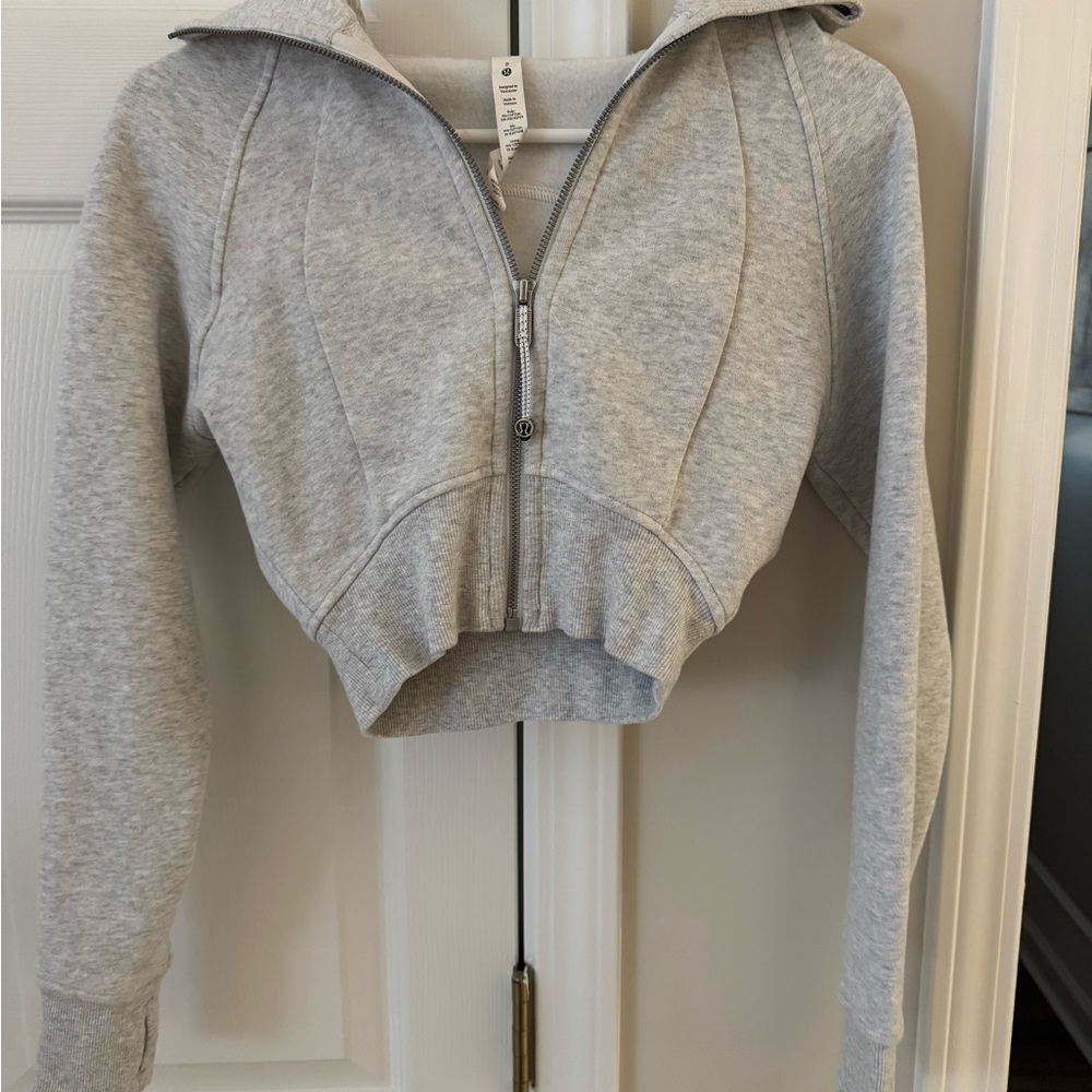 Lululemon Athletica Light Gray Cropped Hoodie